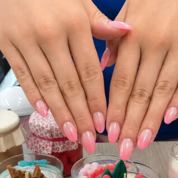 Acrygel, 64 Athens Nail Bar